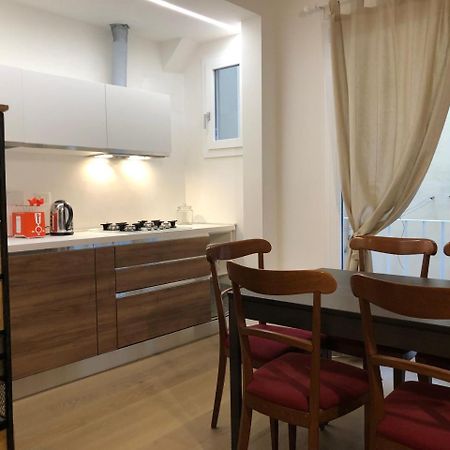 San Frediano Apartment فلورنس المظهر الخارجي الصورة